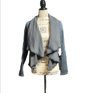 2/$20 Abercrombie And Fitch Jacket With Scarf Size Small